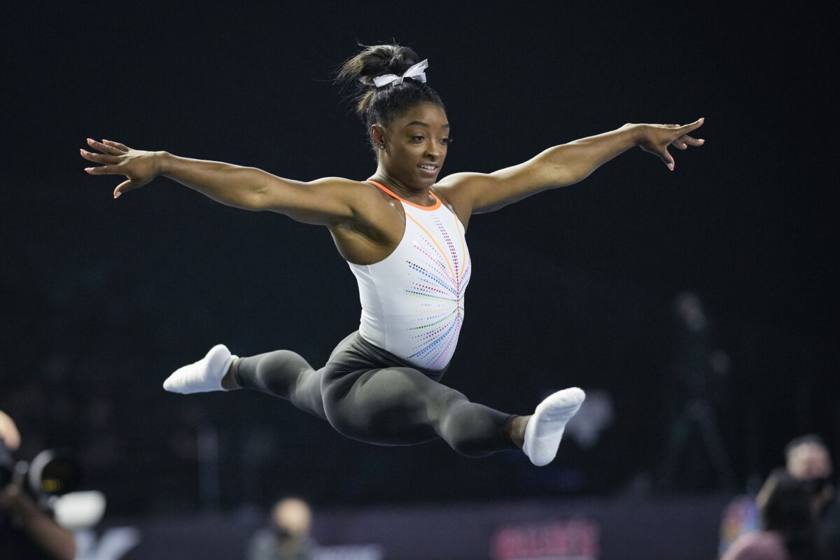 Simone Biles Makes History With Yurchenko Double Pike, Wins Title at US