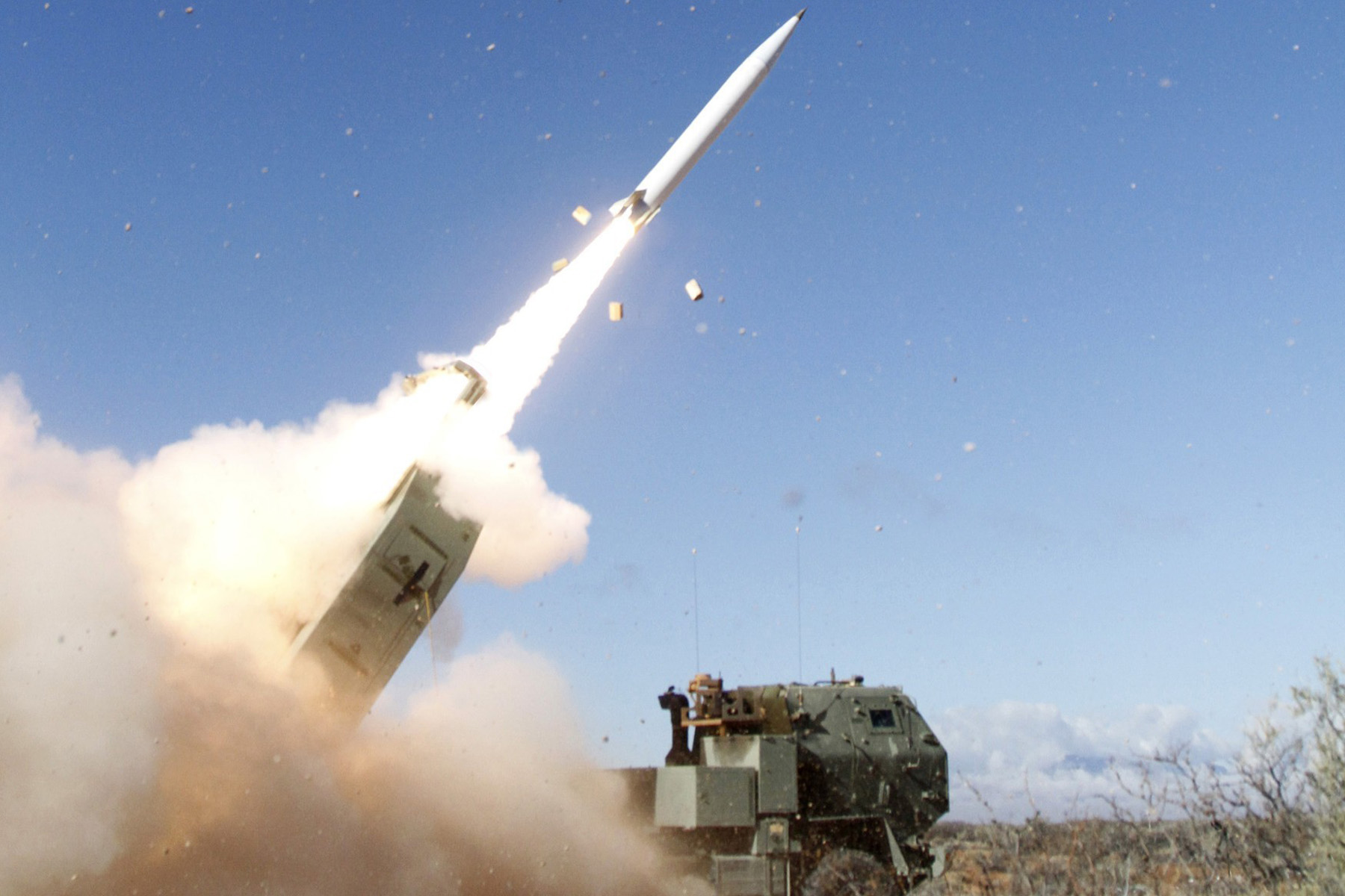 Army's New Missile Prototype Strikes 50-Mile Test Target in Just 91 ...